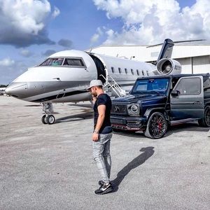 Meet your Posher, Joyce